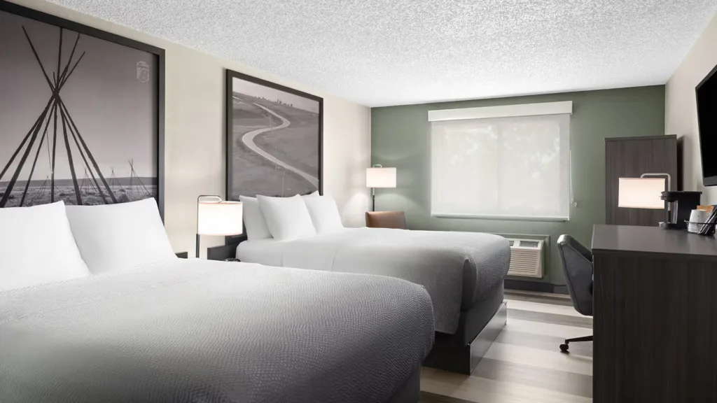 Super8-Conrad-MT-Guestroom-2 copy